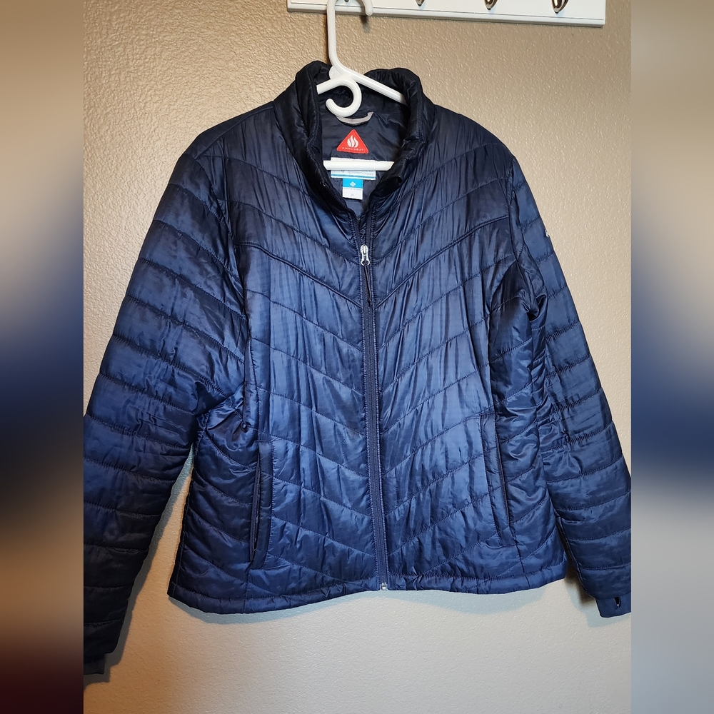 Columbia Women's Navy Jacket
